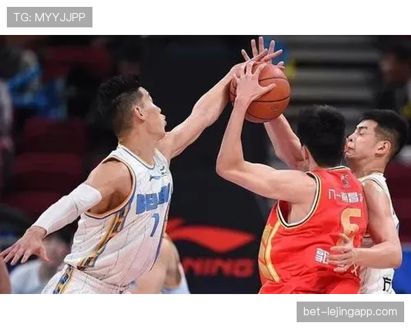 篮球比赛中封盖犯规判定的详细规则解析